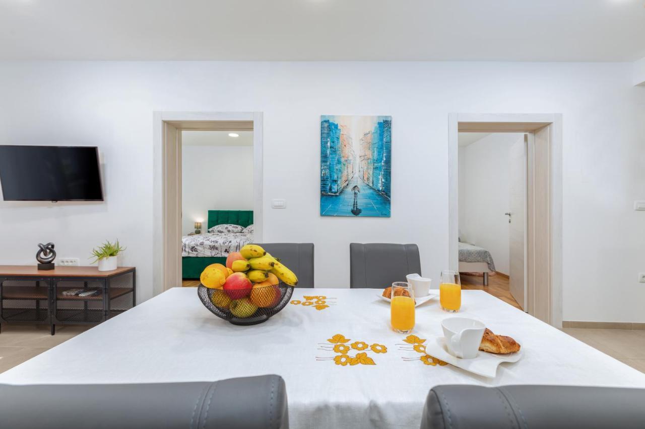 Apartment Lorilu Pula Exteriér fotografie